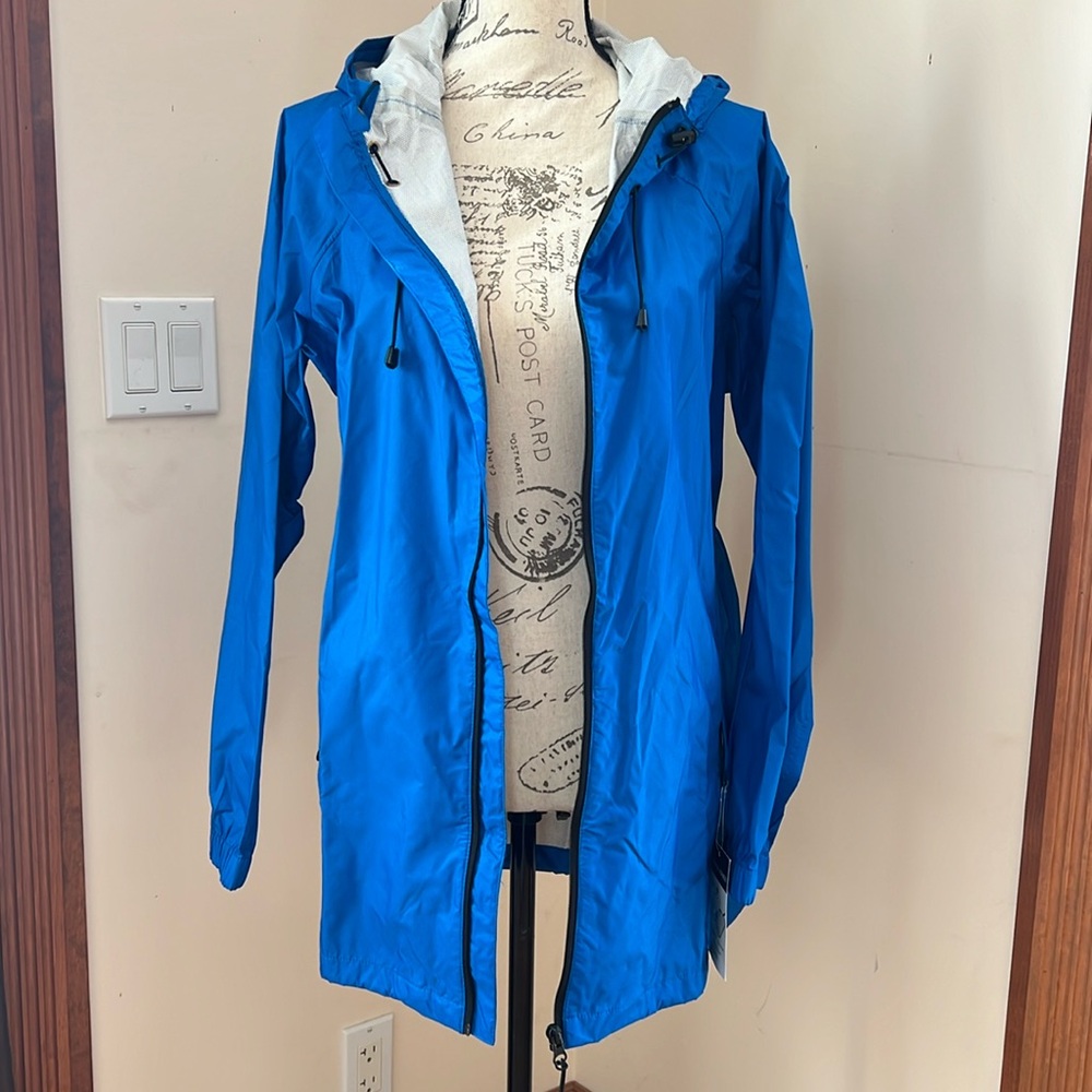 Devon & Jones Raincoat | NWT